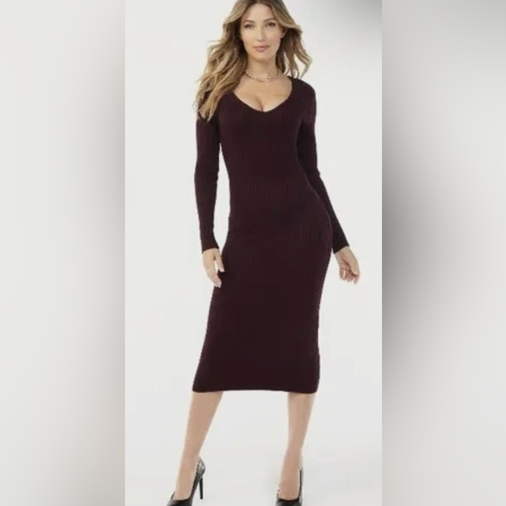 Elegant Burgundy Long Sleeve Dress